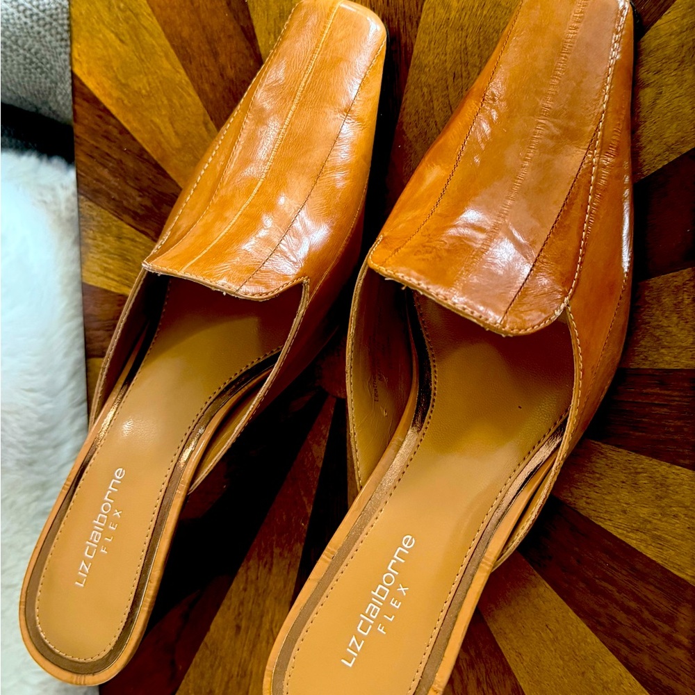 Liz Claiborne Flex
